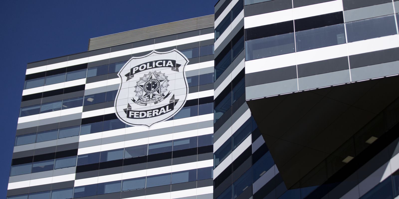 PF faz operação contra vazamento ilegal de dados de ministros do STF