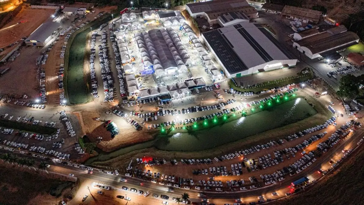 Vista aérea da feira da Cooabriel em São Gabriel da Palha