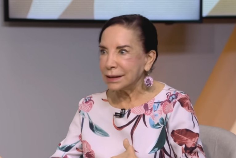 No Opinião, especialista problematiza uso de IAs como terapia: "Não substituem uma análise"