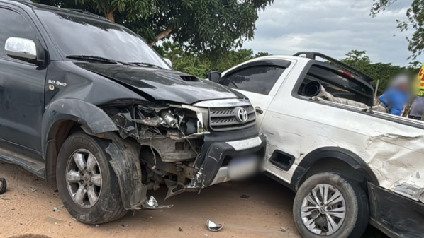 Acidente entre carros deixa quatro feridos na ES 315 em Boa Esperança