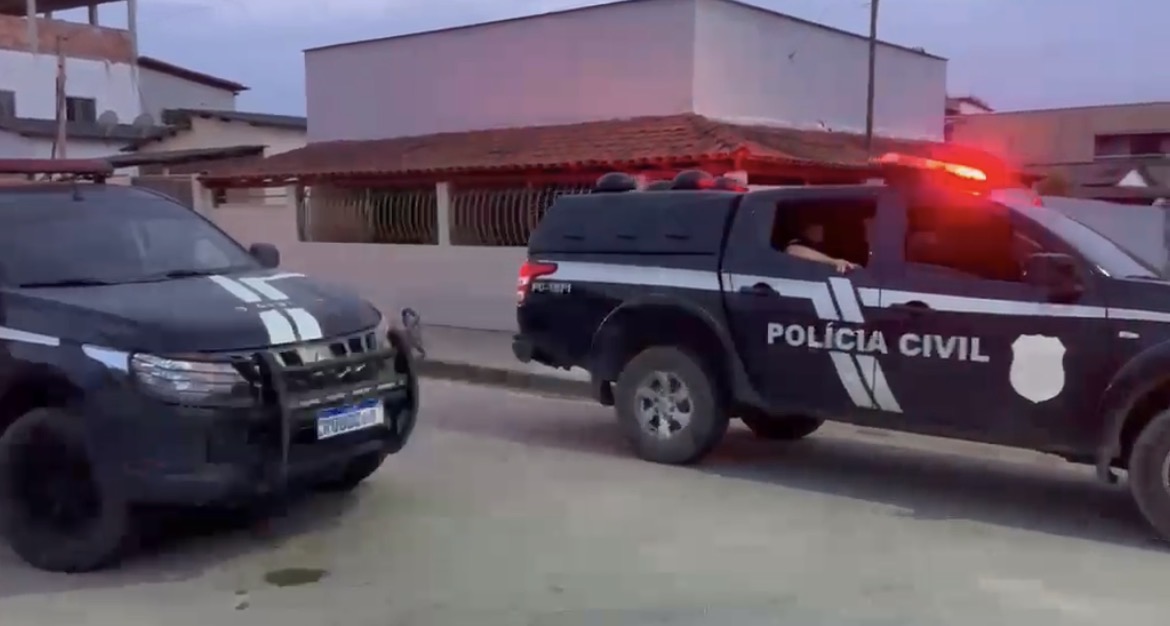 Polícia cumpre prisões e faz buscas em operação contra facções criminosas no Norte do ES