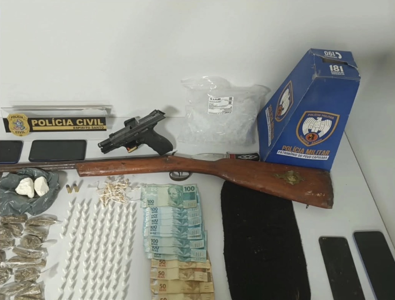 Confronto com polícia deixa dois mortos em Vila Valério