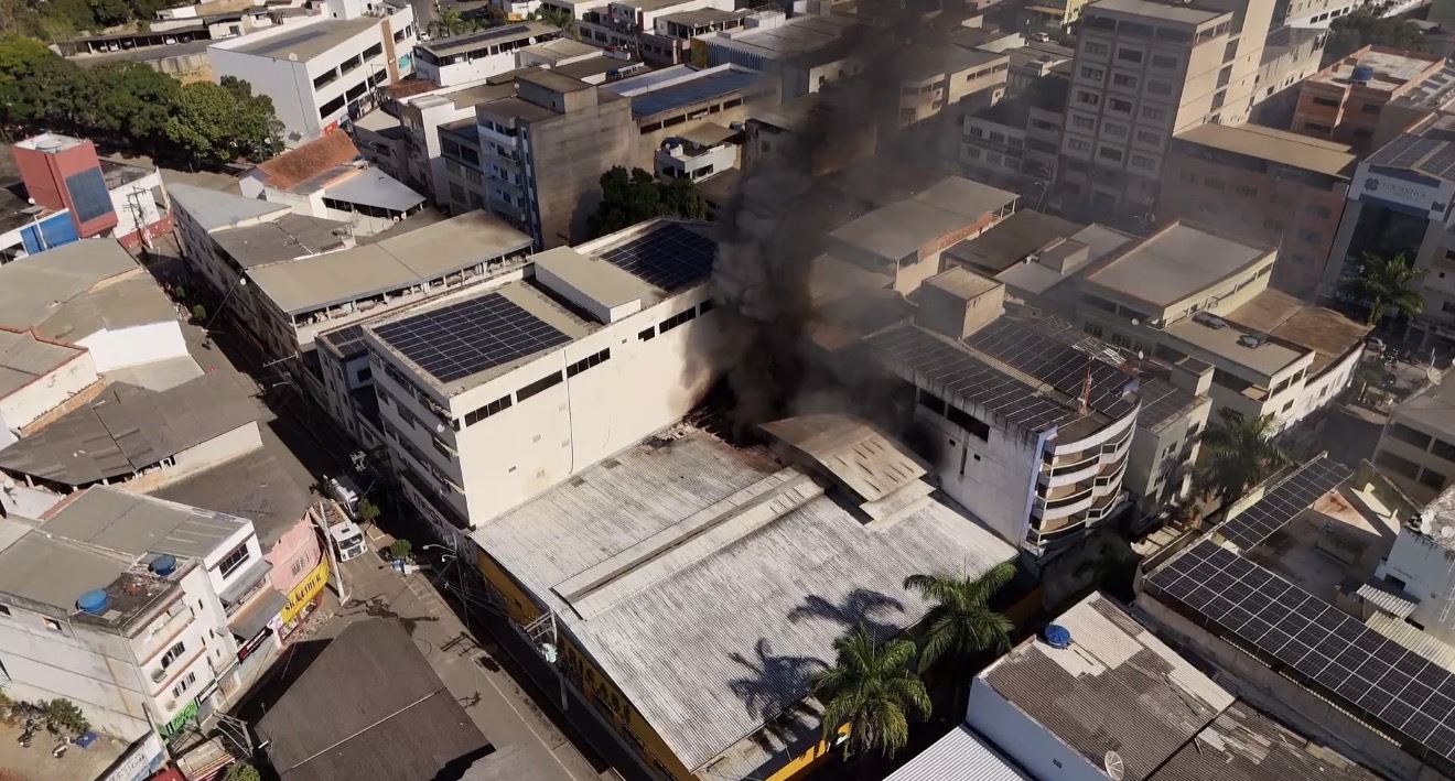 Incêndio atinge supermercado em São Gabriel da Palha; veja vídeo